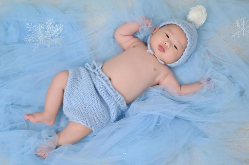 南安2岁宝宝喝酸奶